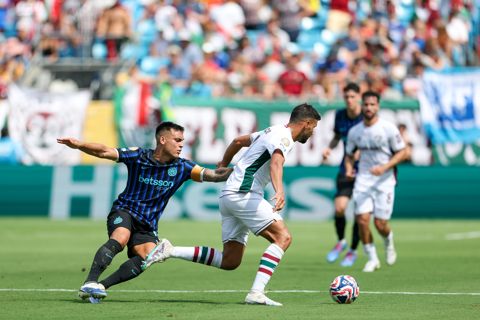 爱游戏热门游戏关于加时末段国际米兰备战欧超杯，战术微调细节曝光，态度坚定，赛季目标并未改变的信息