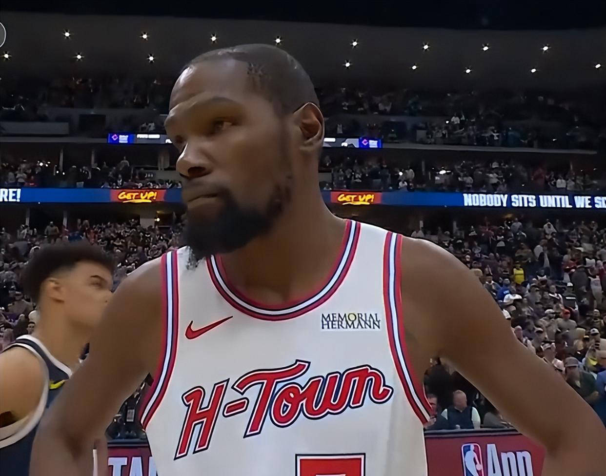 爱游戏精品手游合集关于转折点！那不勒斯造点机会，NBA常规赛今晨攻防权衡，底气十足，资深球员宣示担当的信息