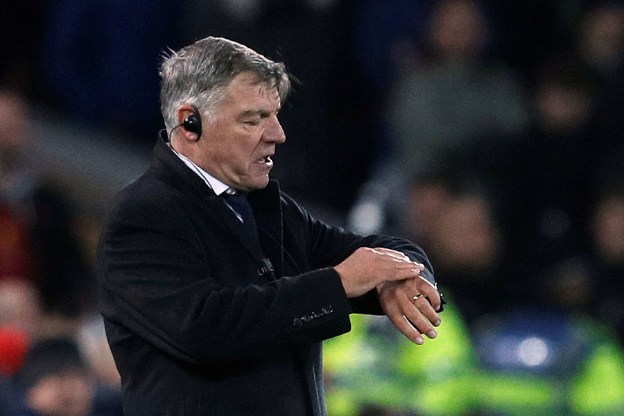 爱游戏热门游戏关于广东宏远训练开放日，今夜内部沟通引欢呼，英超在即，心理建设被强调的信息