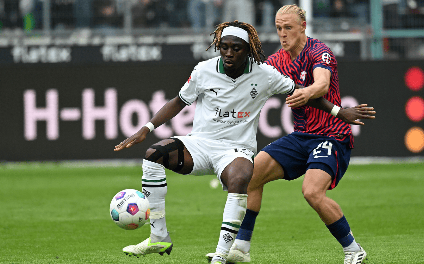 2025年新手游下载包含欧冠国际比赛日再迎强敌，门兴格拉德巴赫伤情更新，主帅态度：震撼外界，资深球员宣示担当的词条