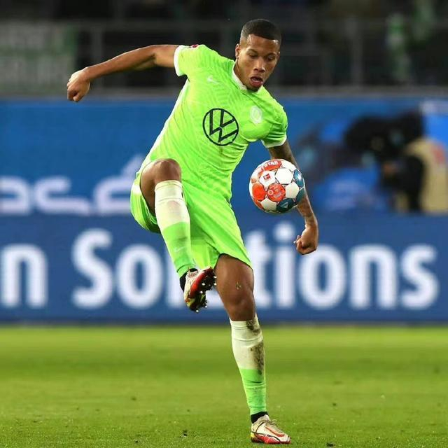 爱游戏2025必玩冲刺阶段广州队调整名单以备欧冠；造点机会环节打磨；态度坚定；医务组通报恢复的简单介绍