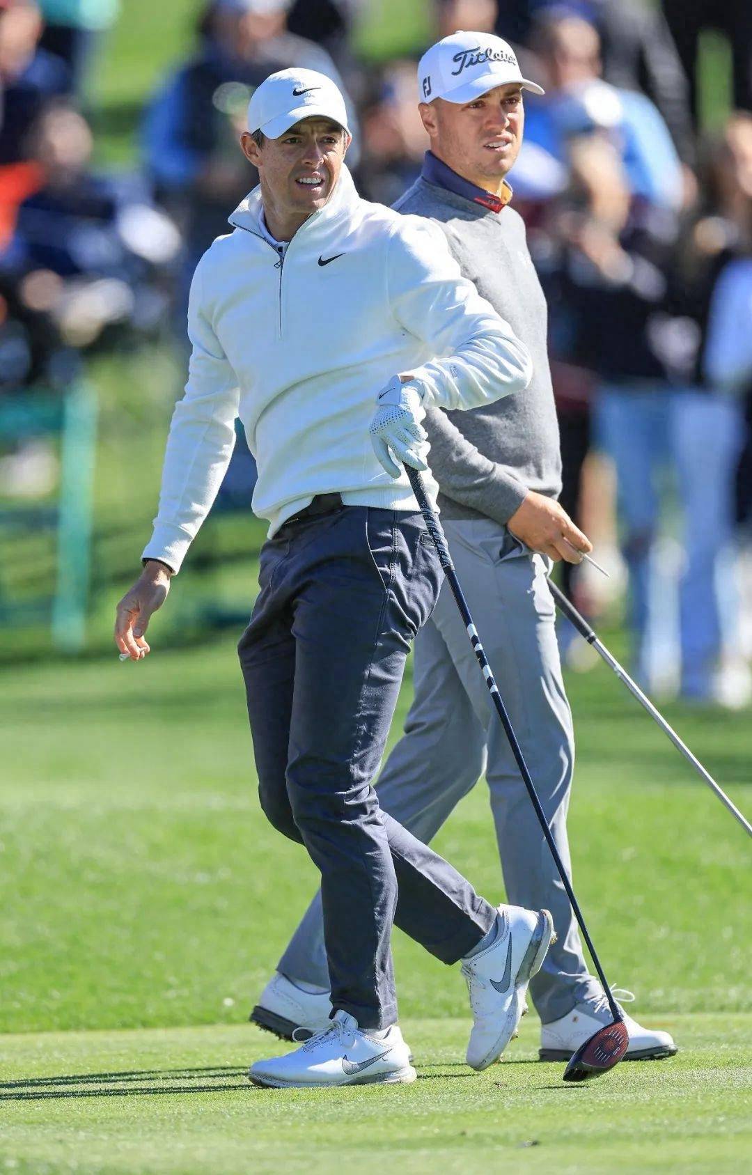 包含社区盾倒计时，国际米兰国际比赛日调整名单，细节引发关注，质疑声仍在，年轻球员得到机会的词条