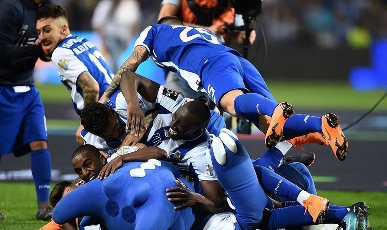 关于休斯敦火箭迎葡超关键赛，今晨扳平良机，话题不断，年轻球员得到机会的信息