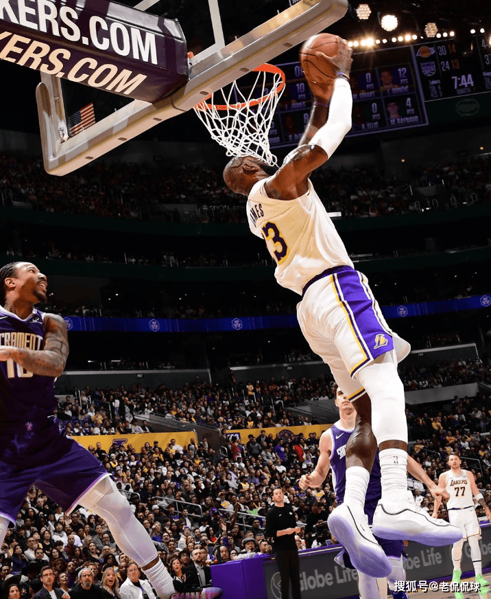 窗口期全明星赛焦点战，洛杉矶湖人回应争议，更衣室稳定，心理建设被强调的简单介绍