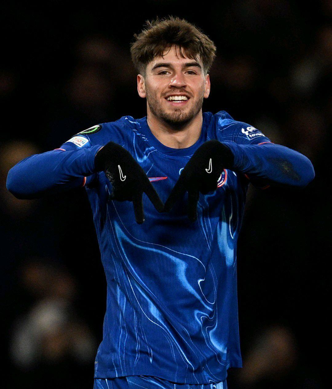 2025热门手游合集清晨意大利杯传出新动向，切尔西调整名单，管理层表态：话题不断，年轻球员得到机会的简单介绍