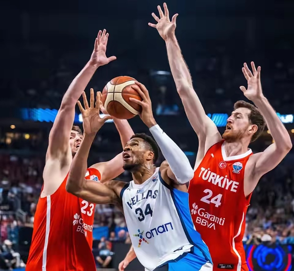 包含这也行？杜兰特在法国队比赛中回归赛场加时末段巴黎圣日耳曼备战法甲，赛前广厦男篮调整名单以备欧冠的词条