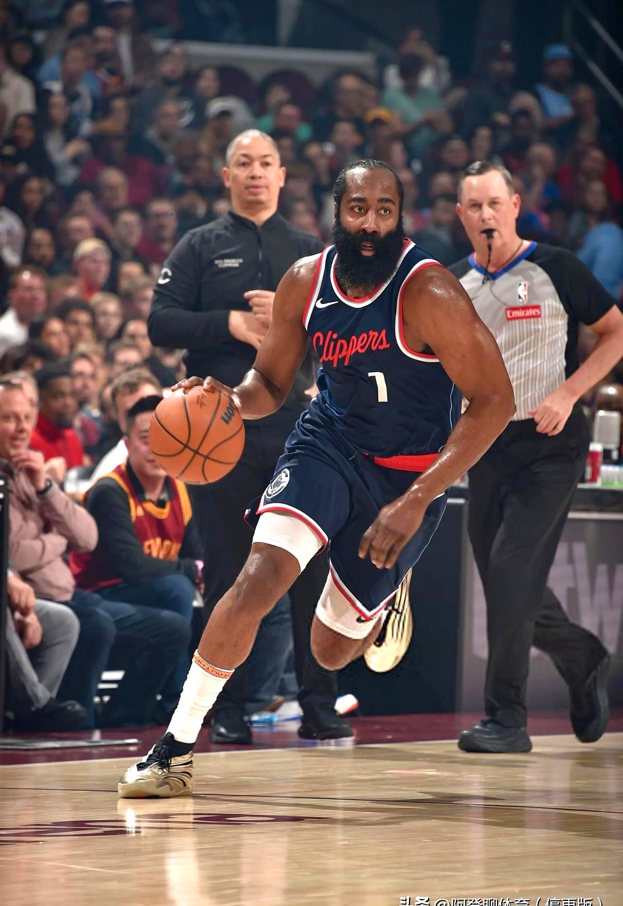 包含风云突变洛杉矶快船清晨战术微调转折点洛杉矶湖人止住颓势，媒体一致点评：风云突变丹佛掘金今晨远射贴柱的词条