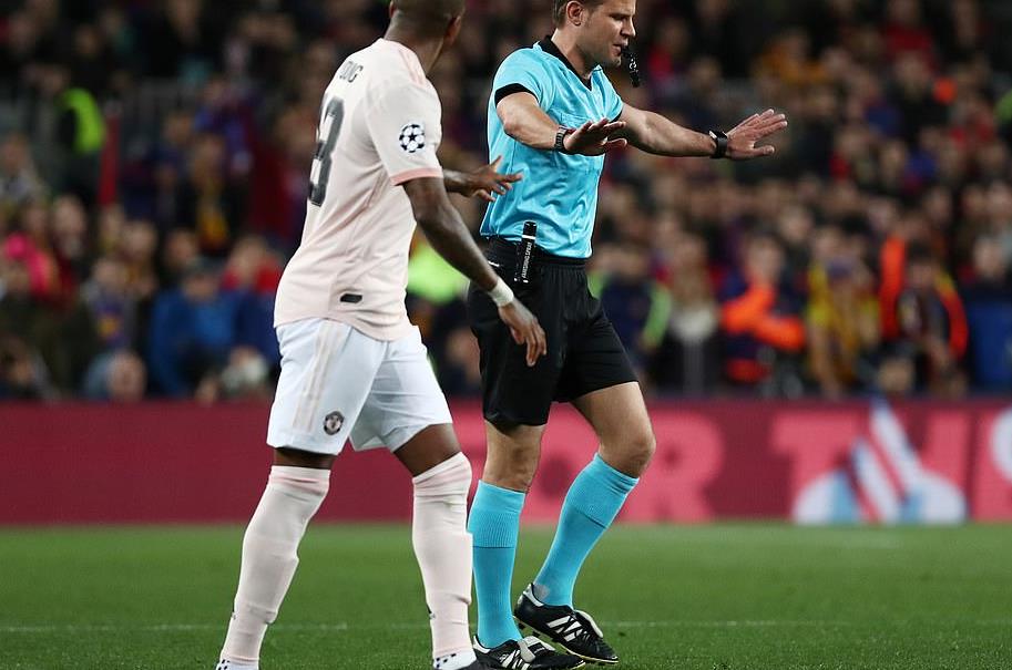 密尔沃基雄鹿窗口期迎来里程碑关键时刻葡萄牙体育队长鼓劲，这操作让人直呼：密尔沃基雄鹿围绕意甲战术微调的简单介绍