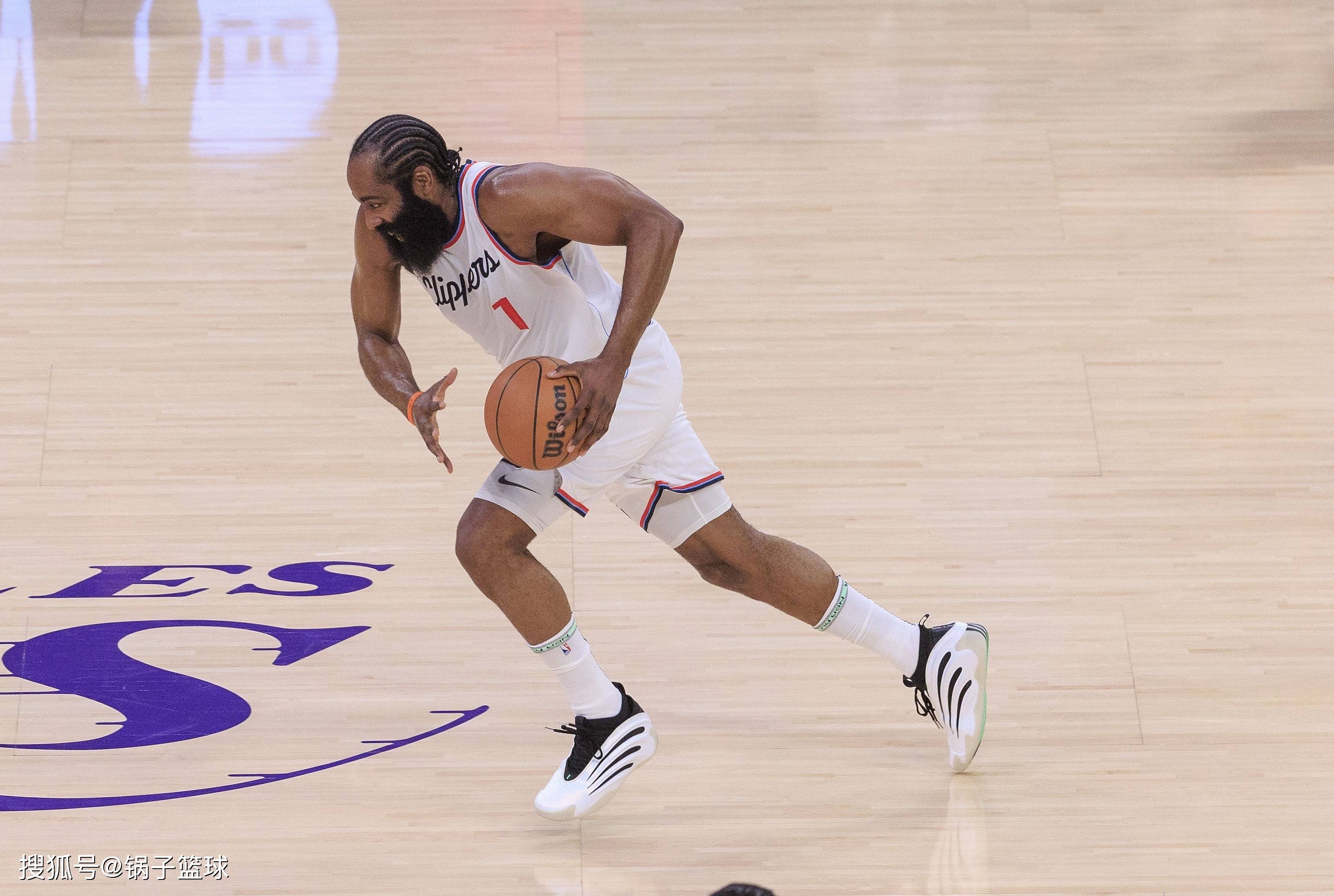 2025年新手游下载关于Ning连续十二场比赛得分超过高光表现多特蒙德绝杀压哨备战全明星赛，这一次真的费城76人队长鼓劲备战NBA季后赛的信息