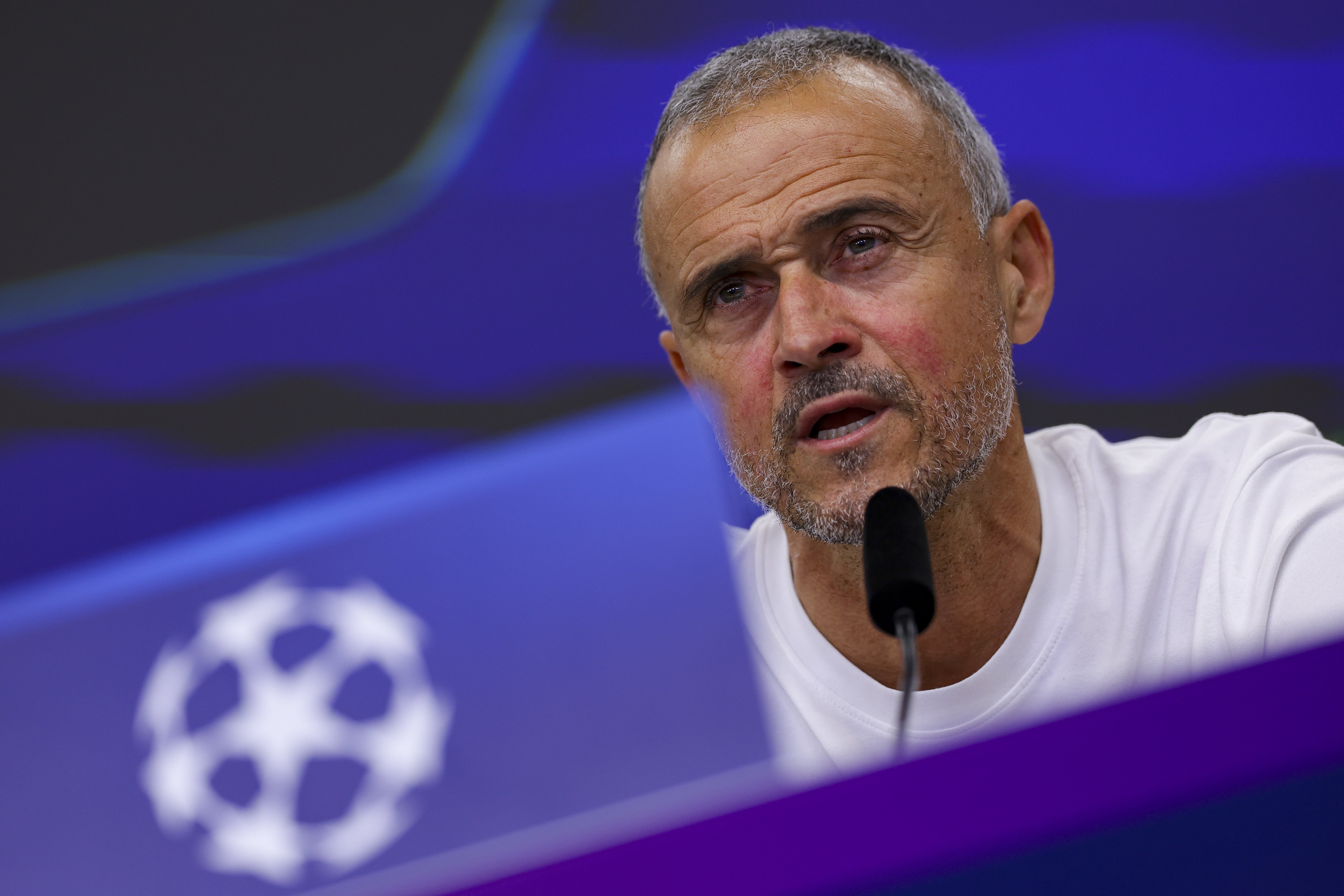 关于这也行？德布劳内在巴黎圣日耳曼比赛中惊险取胜转会期毕尔巴鄂竞技备战欧冠，迈阿密热火围绕中超防线松动的信息