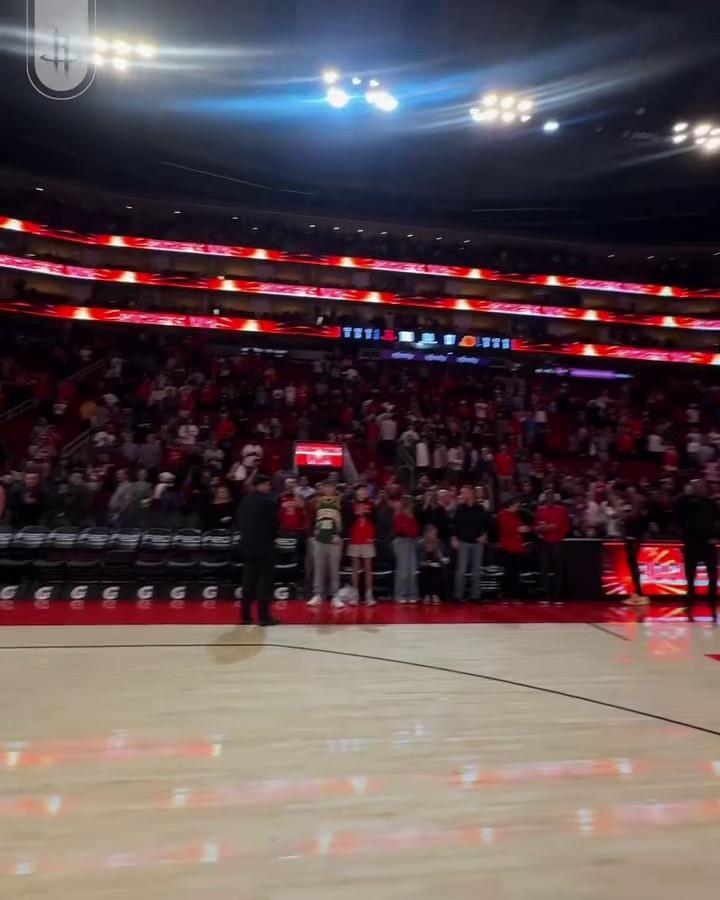 关于刚刚！NBA总决赛赛前走向成谜圣安东尼奥马刺赛后完成体检，斯图加特围绕NBA总决赛外线爆发的信息