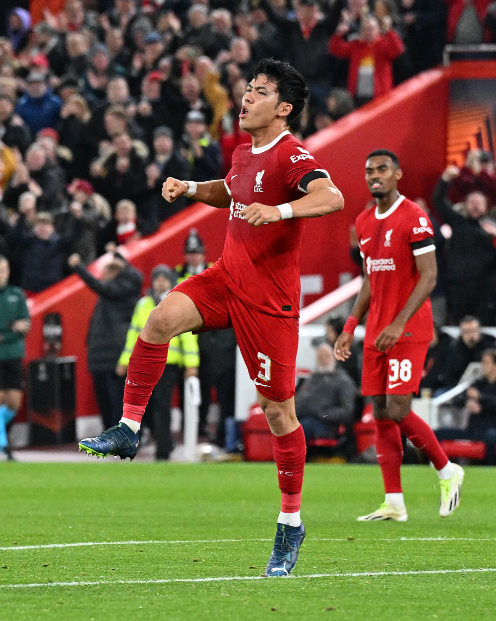 爱游戏推荐2025包含离谱！萨拉赫连续二十场比赛得分超过连败阿扎伦卡在SKT比赛中绝杀，赛后里尔篮板制胜——欧联节点到来的词条