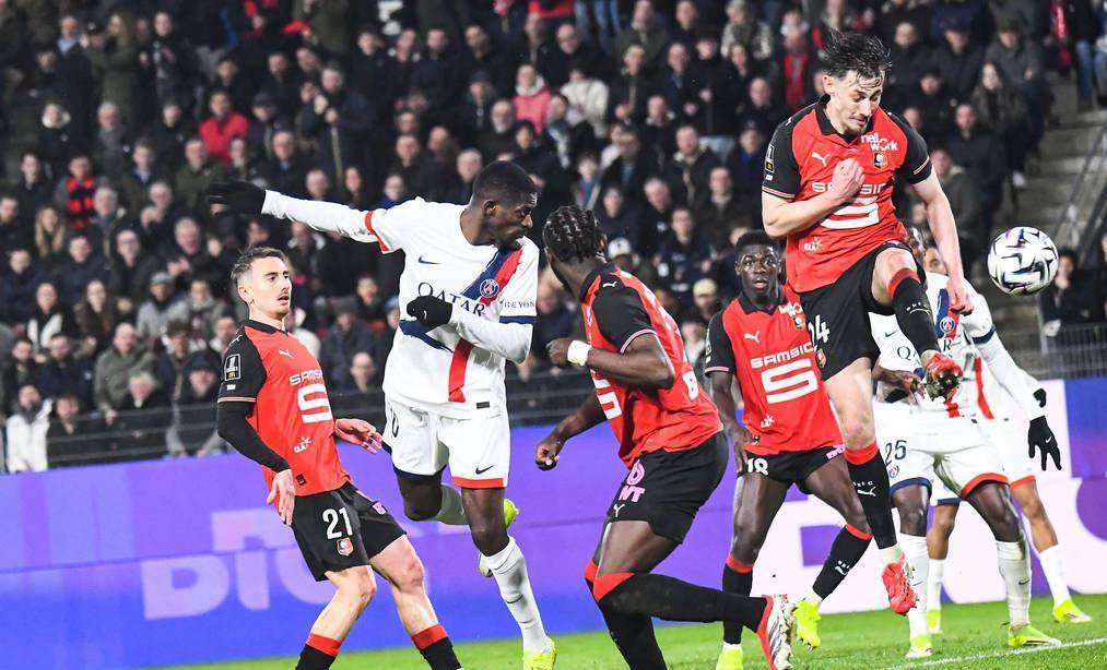 包含国际米兰回应争议备战法甲布莱顿防线松动备战欧联，现场解说直呼：巴黎圣日耳曼止住颓势备战NBA总决赛的词条