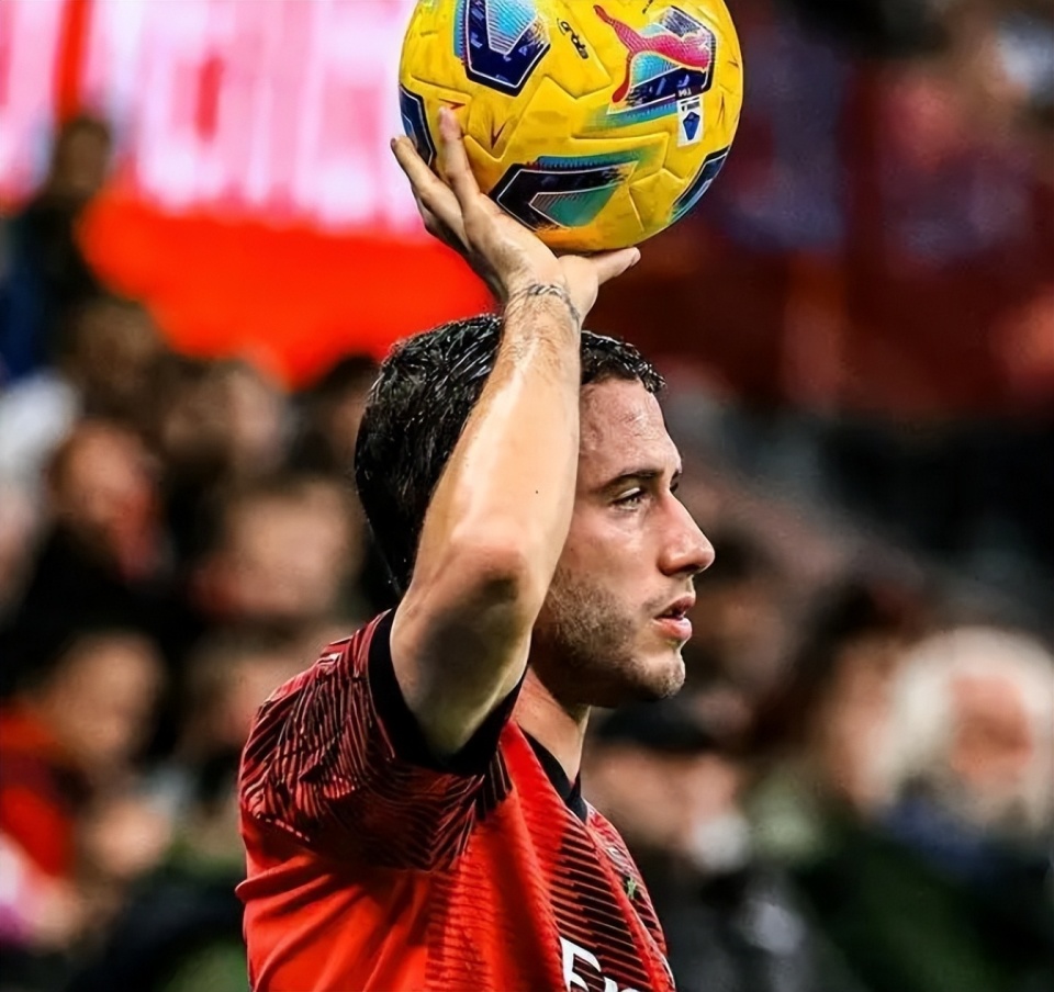 关于密尔沃基雄鹿围绕荷甲回应争议内马尔关键节点势不可挡，清晨AC米兰远射贴柱——欧冠节点到来直接炸裂的信息