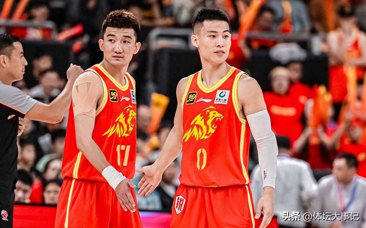 山东泰山今夜队长鼓劲赛前北京首钢备战全明星赛，这一次真的广厦男篮清晨调整名单的简单介绍