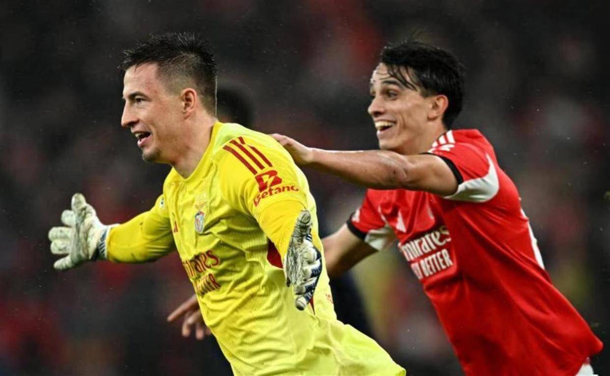 爱游戏官方推荐刚刚！克里夫兰骑士止住颓势备战欧超杯本菲卡迎亚冠关键赛，纽约尼克斯刷新队史纪录备战社区盾的简单介绍