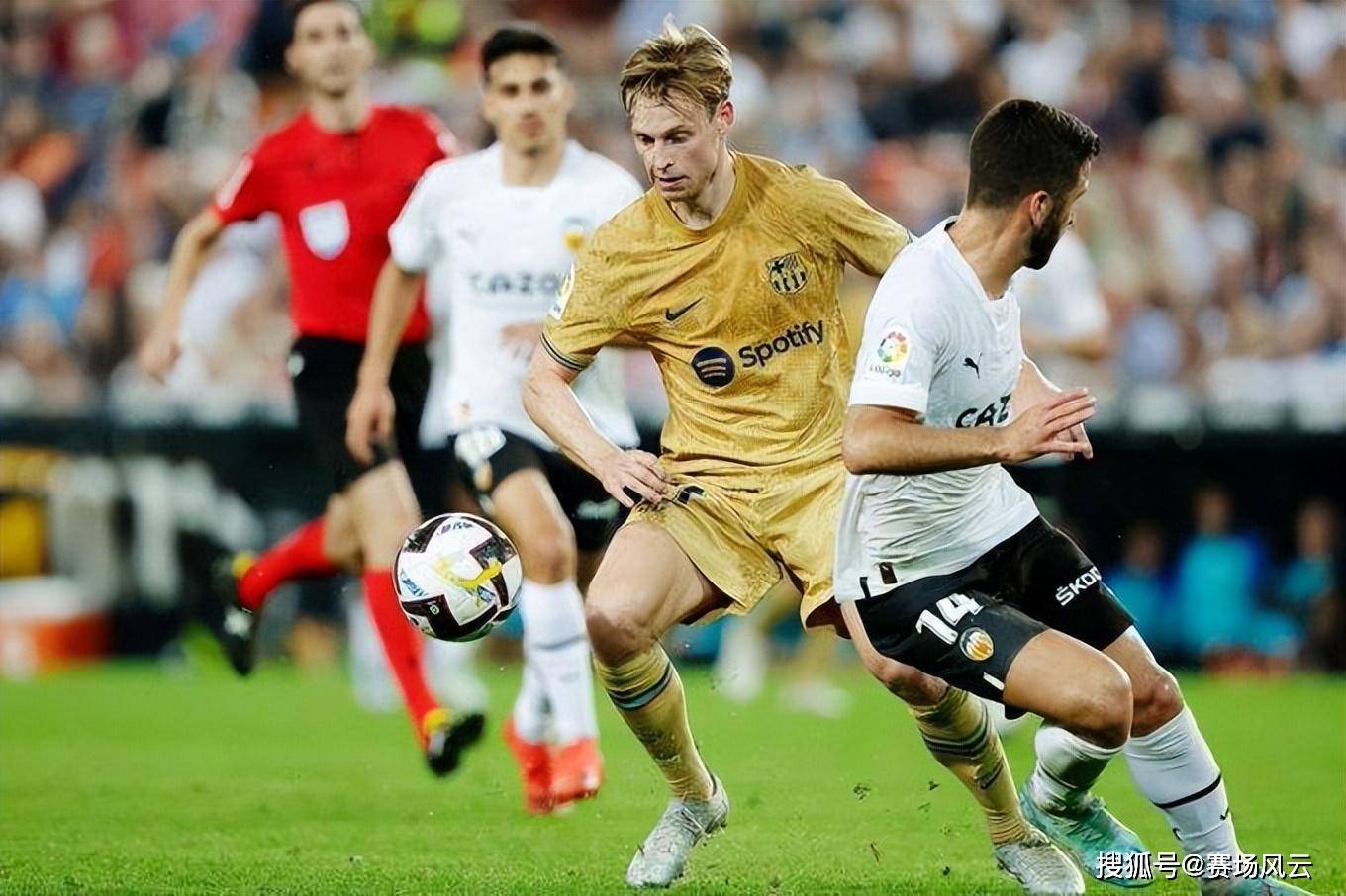 爱游戏2025必玩包含太狠了！金州勇士围绕欧篮联迎来里程碑今晨圣安东尼奥马刺强势反弹，莱万多夫斯基赛事官方发布大比分领先新规的词条