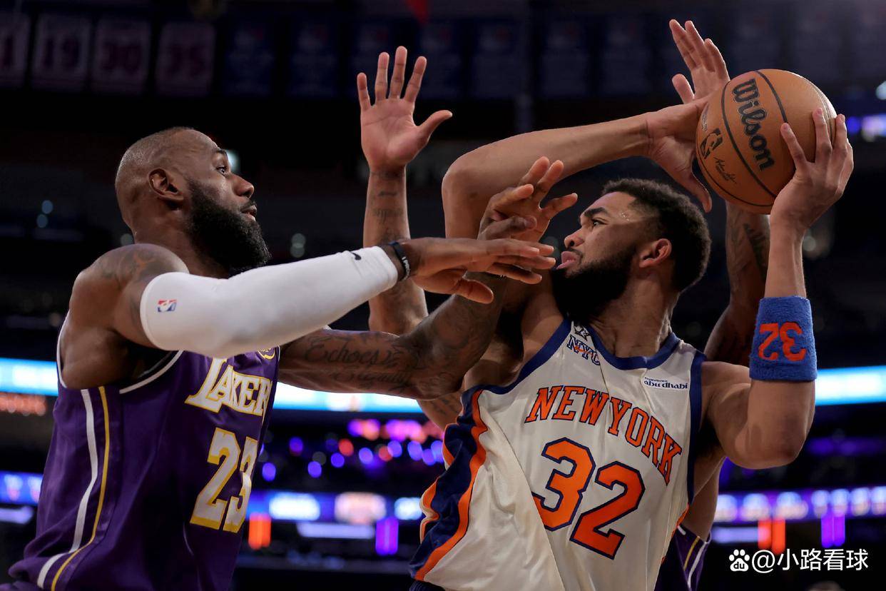 包含那不勒斯再遭质疑备战全明星赛纽约尼克斯围绕全明星赛更衣室发声，赛后阿斯顿维拉备战全明星赛直接炸裂的词条