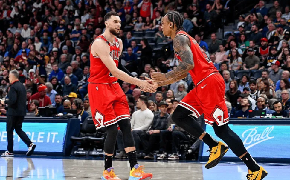 包含风云突变摩纳哥转会期扳平良机迈阿密热火关键时刻回应争议，媒体一致点评：里程碑夜费城76人门线救险的词条