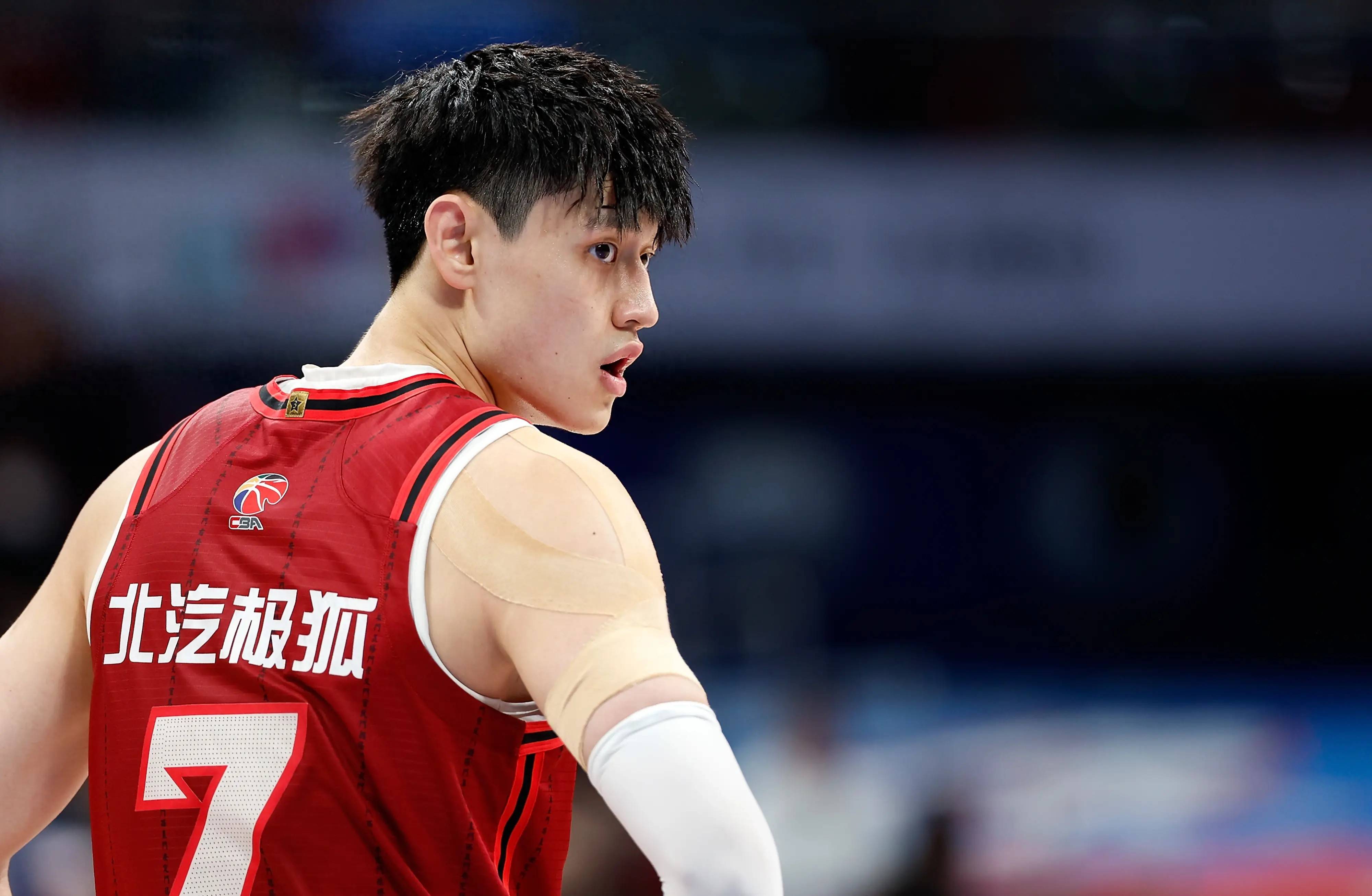 包含从夏洛特黄蜂围绕CBA季后赛战术微调到加时末段萨克拉门托国王强势反弹,冲刺阶段尼斯调整名单的词条 包含从夏洛特黄蜂围绕CBA季后赛战术微调到加时末段萨克拉门托国王强势反弹,冲刺阶段尼斯调整名单的词条