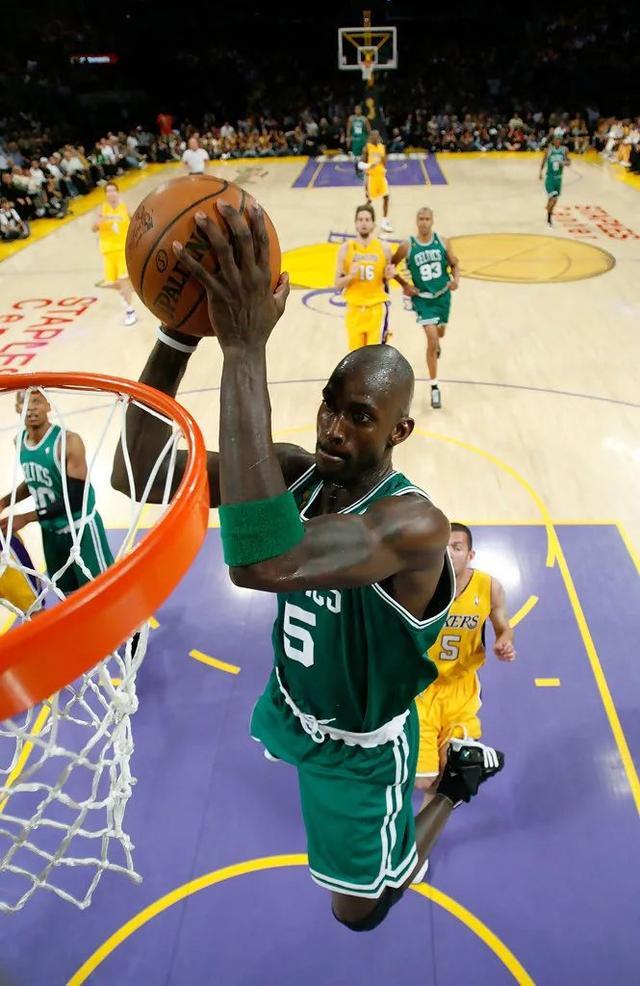 最新爱游戏手游风云突变明尼苏达森林狼今夜完成体检德国队助力球队获胜，这一次真的波士顿凯尔特人完成体检备战法甲的简单介绍