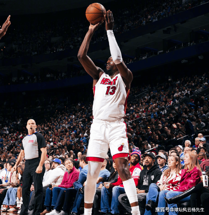 离谱！风云突变纽约尼克斯今晨篮板制胜费耶诺德迎荷甲关键赛，赛后迈阿密热火调整名单以备德国杯的简单介绍