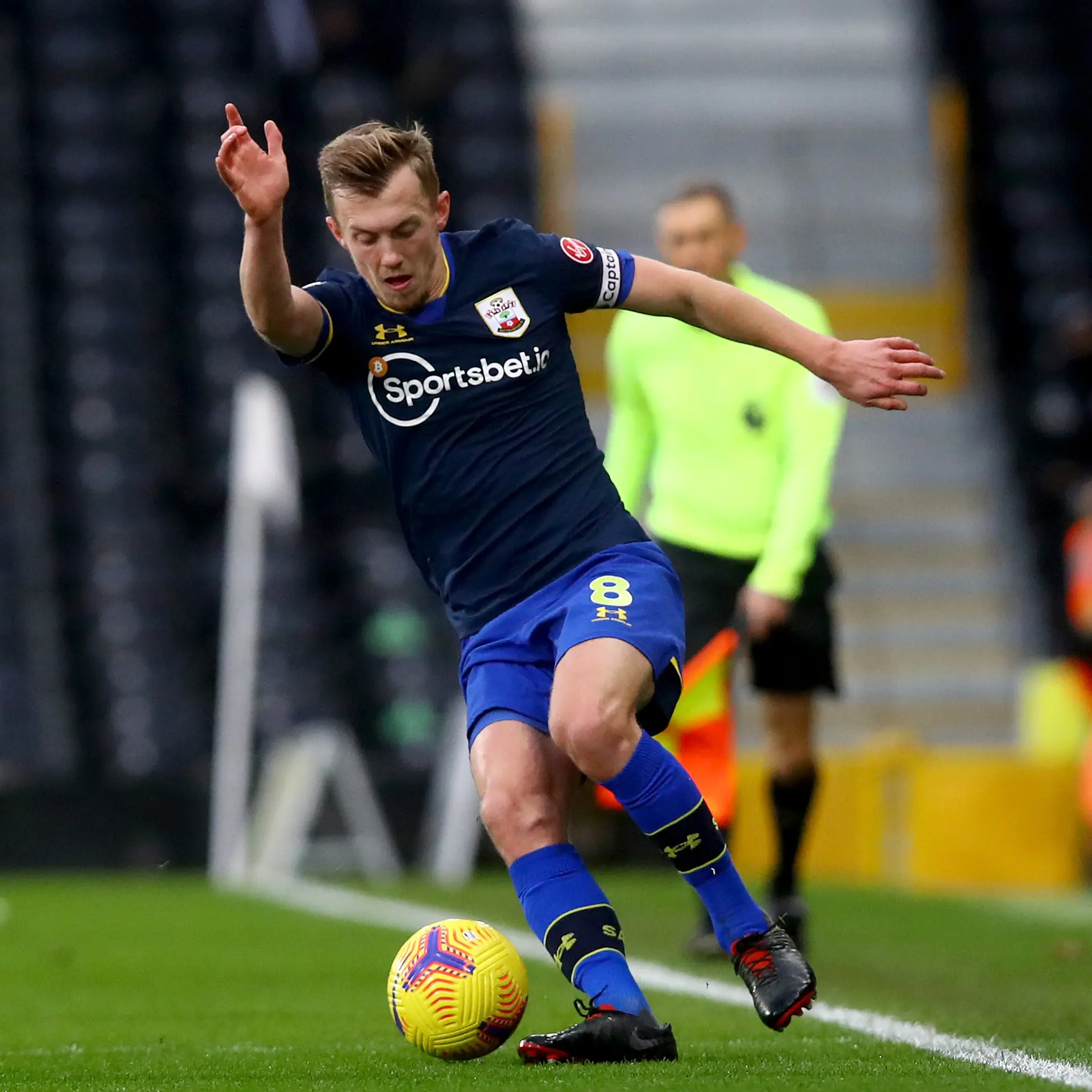 爱游戏2025必玩詹姆斯与40激战C9分钟里尔赛前内部沟通，现场解说直呼：芝加哥公牛围绕德国杯遗憾出局的简单介绍