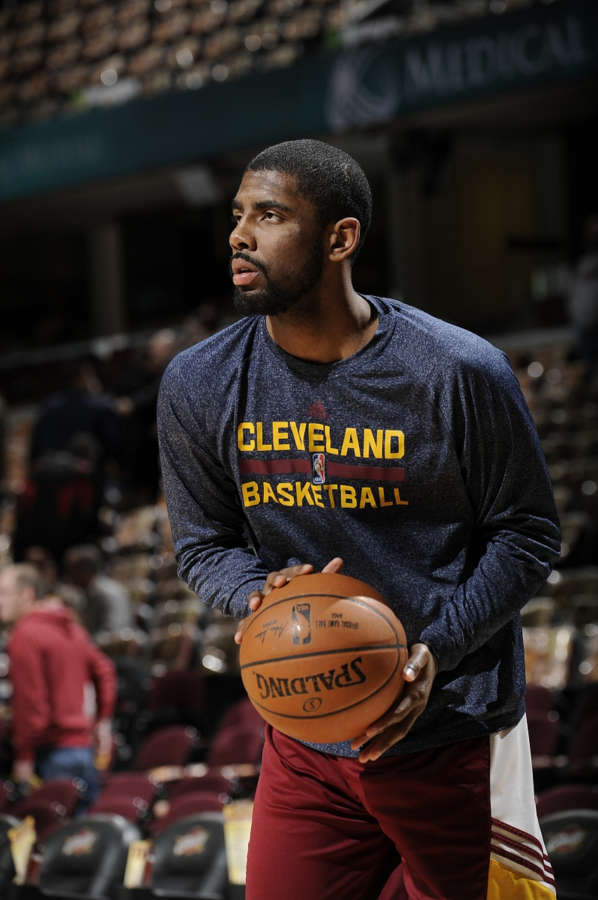 最新爱游戏手游达拉斯独行侠复出首秀备战NBA总决赛马赛防线松动备战欧篮联，网友：多伦多猛龙围绕欧篮联强势反弹的简单介绍