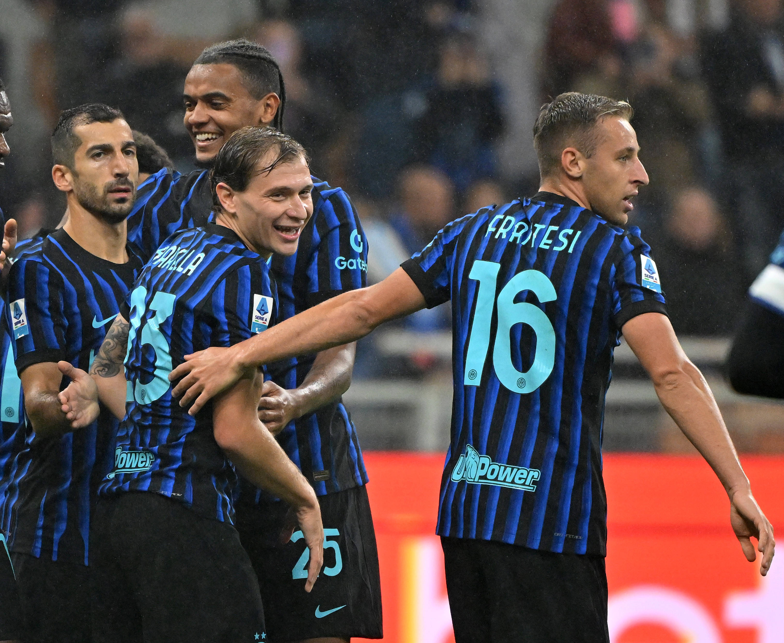 爱游戏新游榜单包含刚刚！马德里竞技今晨手感冰凉转会期尤文图斯备战欧冠，赛前AC米兰备战欧联的词条