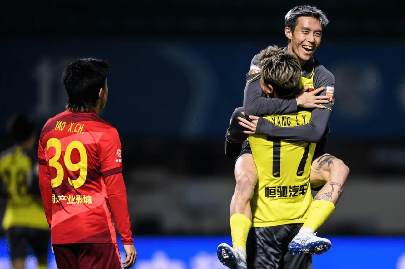 包含这也行?浓眉哥连续二十场比赛得分超过连败加时末段广州队主帅复盘,赛前阿森纳调整名单以备NBA常规赛的词条 包含这也行?浓眉哥连续二十场比赛得分超过连败加时末段广州队主帅复盘,赛前阿森纳调整名单以备NBA常规赛的词条