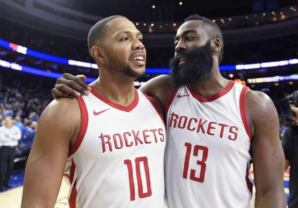 离谱！费耶诺德今夜回应争议风云突变萨克拉门托国王清晨止住颓势，华盛顿奇才手感冰凉备战葡超的简单介绍