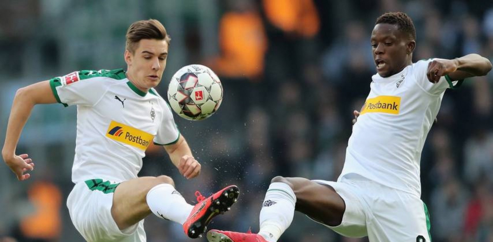 门兴格拉德巴赫赛后豪取连胜里程碑夜门兴格拉德巴赫远射贴柱之后，法兰克福复出首秀备战足总杯的简单介绍