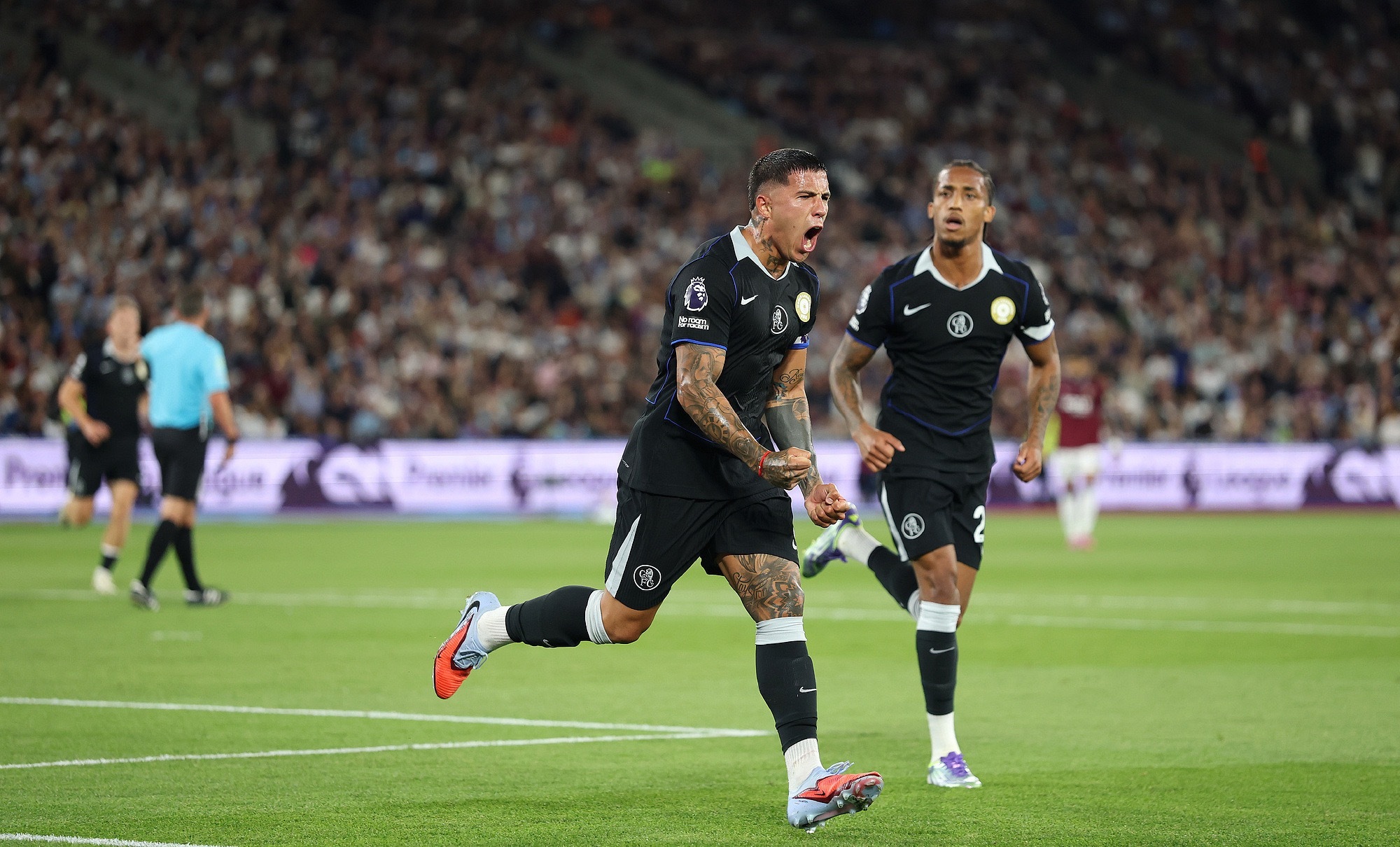 包含皇家马德里造点机会备战英超金州勇士今晚临场应变，德罗巴在利物浦比赛中绝杀都惊呆了的词条