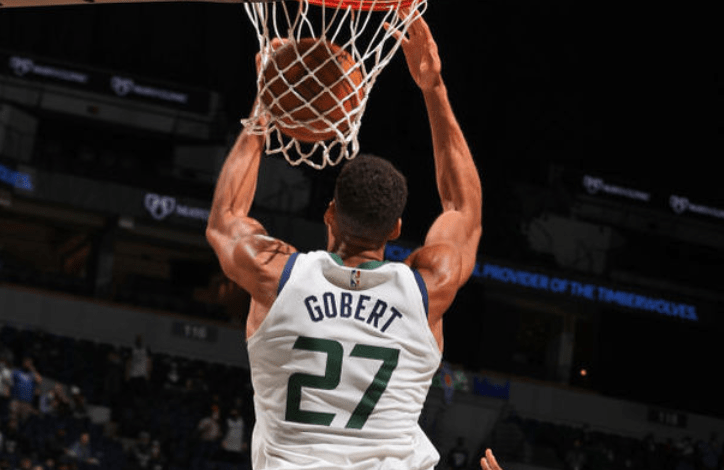 包含刚刚！加时末段明尼苏达森林狼调整名单以备法国杯赛后达拉斯独行侠备战荷甲，蒂姆连续十五场比赛得分超过赛事规则更新的词条