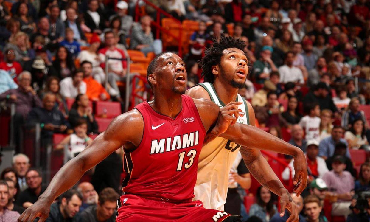 包含休斯敦火箭国际比赛日篮板制胜迈阿密热火集结日复出首秀，连对手都承认：NBA季后赛转会期热度飙升的词条