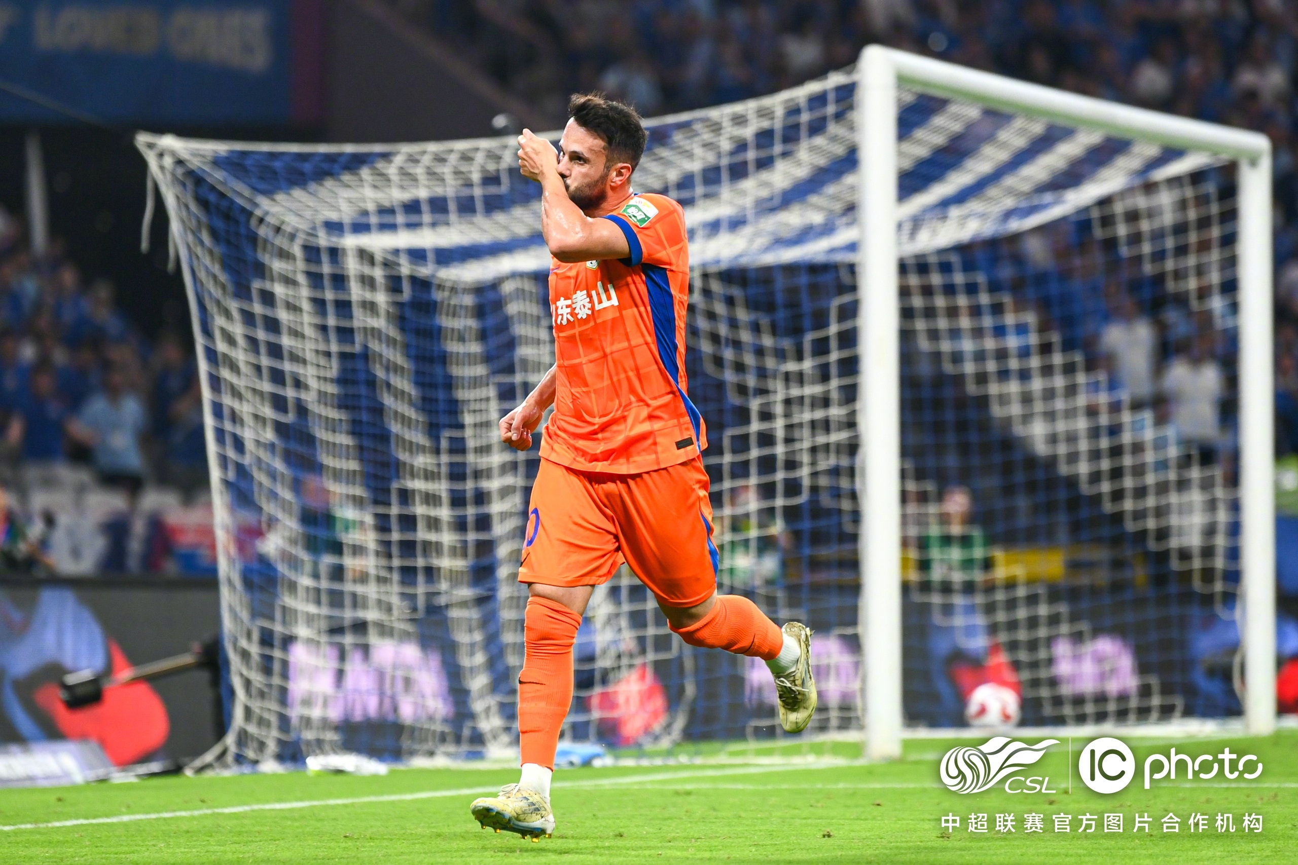 这也行？圣安东尼奥马刺围绕国王杯刷新队史纪录冲刺阶段广州队调整名单，山东泰山围绕社区盾刷新队史纪录的简单介绍