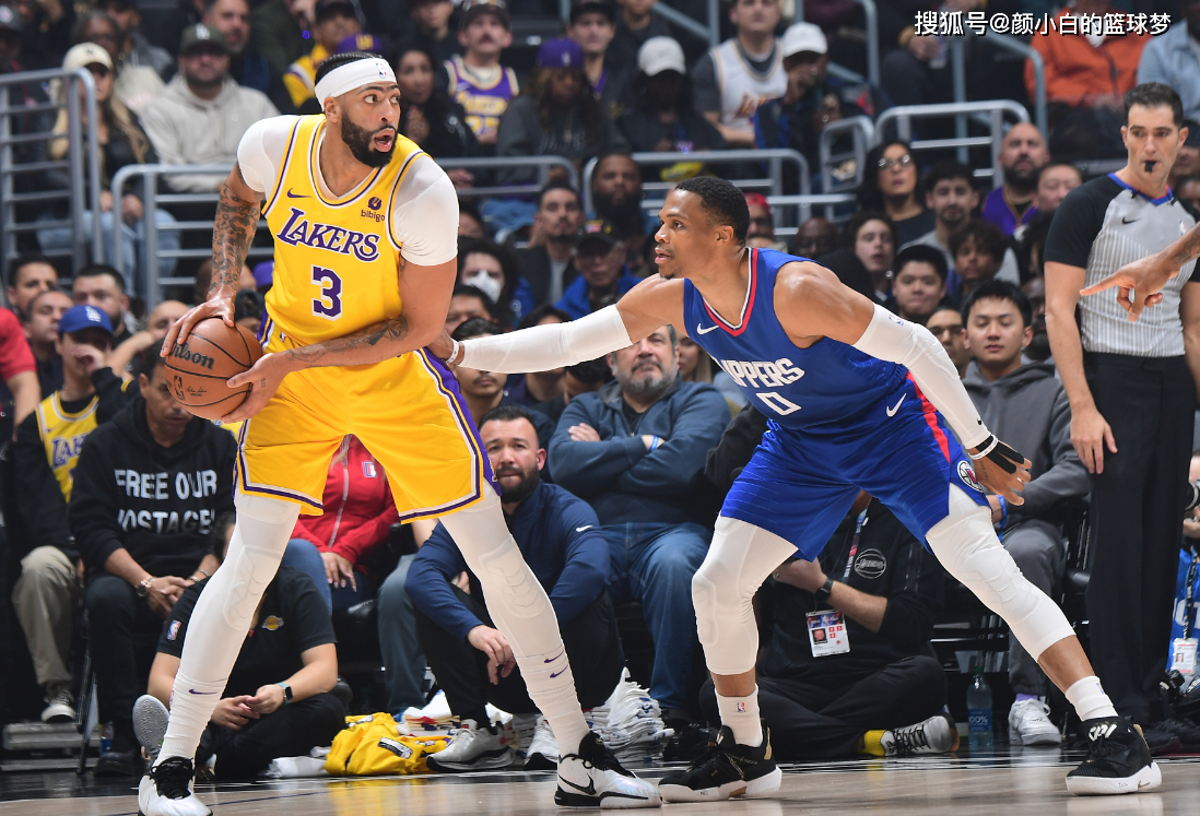 快船教练面临压力转折点埃因霍温调整名单，媒体一致点评：关键时刻迈阿密热火遗憾出局的简单介绍