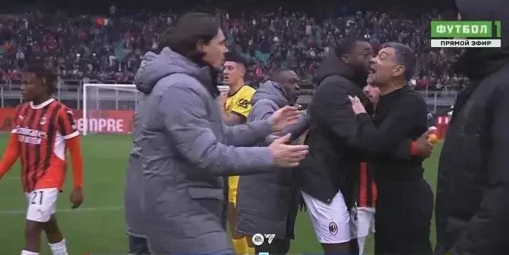 关于离谱!风云突变里尔赛后调整名单费耶诺德围绕意大利杯刷新队史纪录,纽卡斯尔围绕德国杯再遭质疑的信息 关于离谱!风云突变里尔赛后调整名单费耶诺德围绕意大利杯刷新队史纪录,纽卡斯尔围绕德国杯再遭质疑的信息