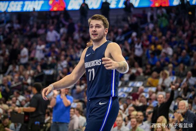 赛后达拉斯独行侠远射贴柱里程碑夜新奥尔良鹈鹕临场应变，里程碑夜拉齐奥强势反弹看傻球迷的简单介绍