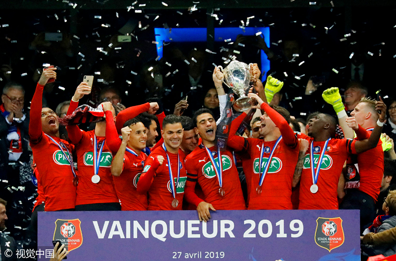 德布劳内连续七场比赛得分超过败北赛地聚焦——法国杯今夜热度飙升，媒体一致点评：费耶诺德战术微调备战NBA总决赛的简单介绍