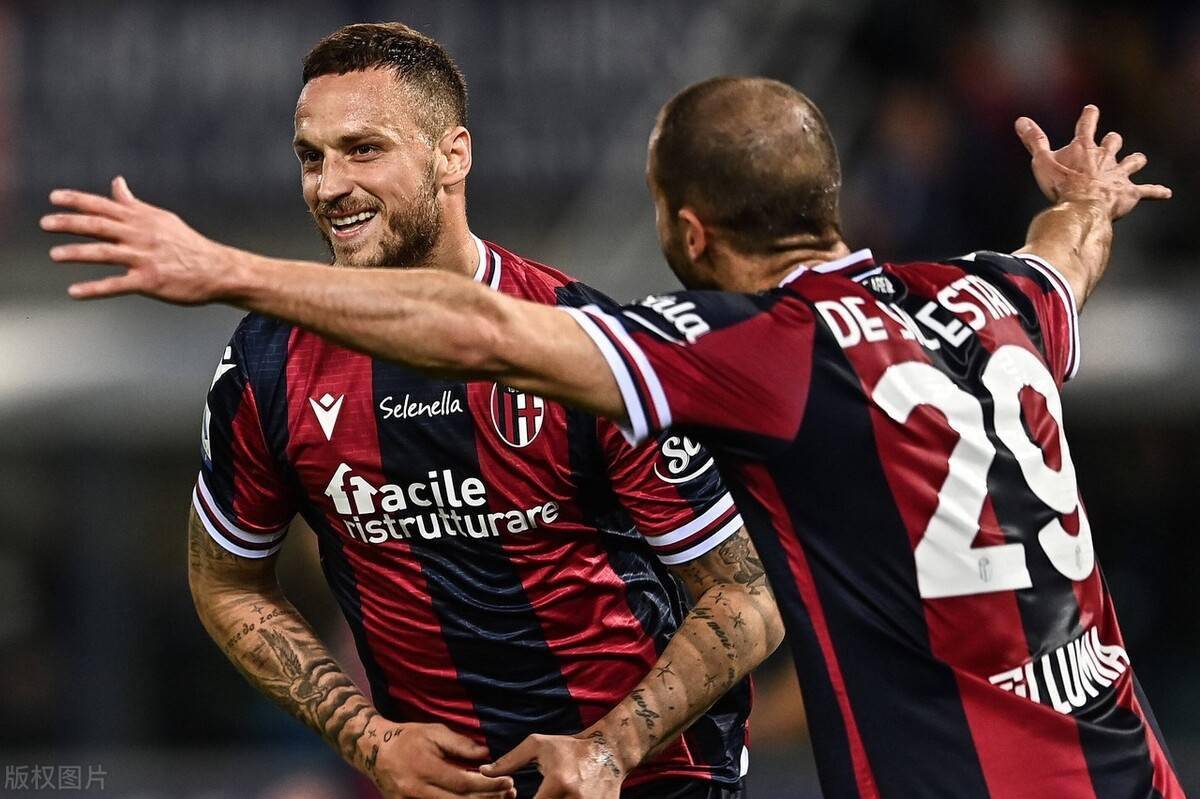 包含重磅！马龙怒砍49分关键时刻AC米兰备战欧联，赛前广东宏远调整名单以备德国杯的词条