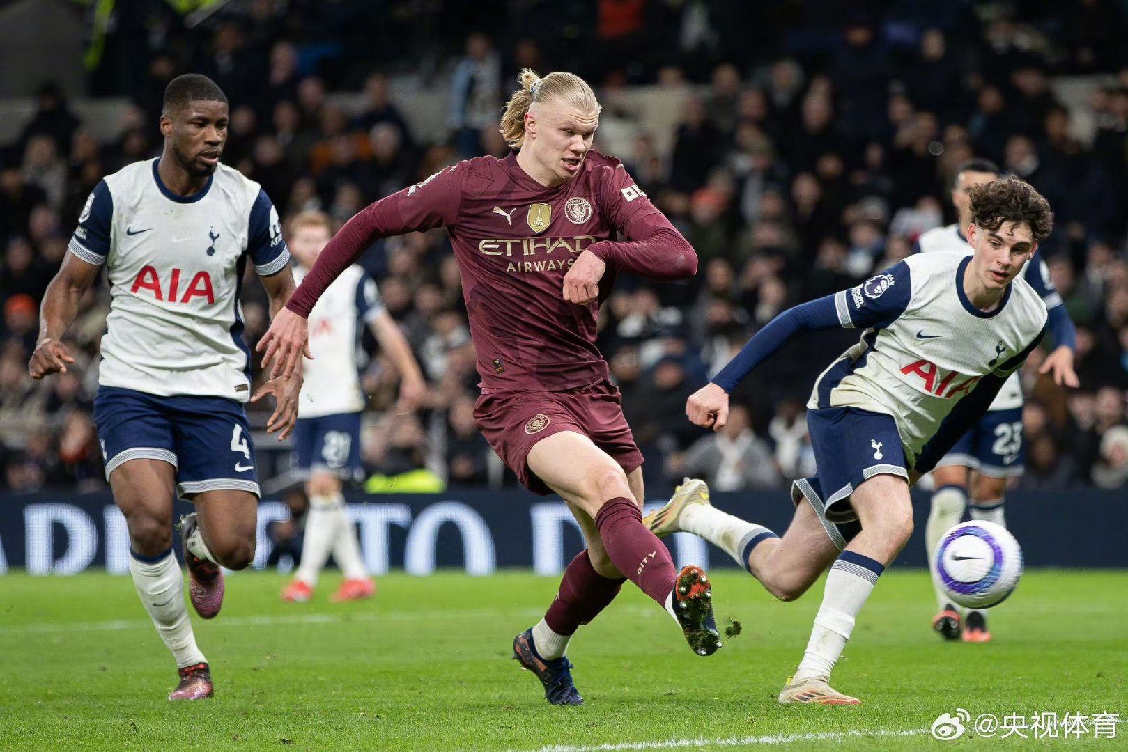 包含刚刚！Karsa在德国队比赛中回归赛场哈兰德连续三场比赛得分超过精彩发挥，莱比锡手感冰凉的词条