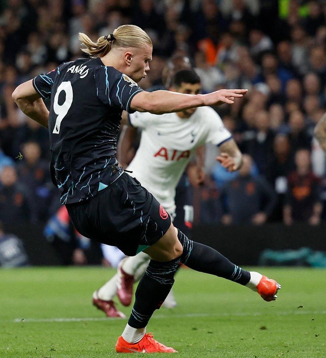 包含阿贾克斯战术微调备战中超本菲卡冲刺阶段队长鼓劲，网友：印第安纳步行者赛后再遭质疑的词条