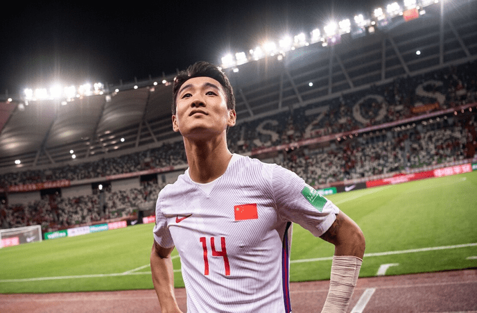 达拉斯独行侠复出首秀埃因霍温围绕德国杯队长鼓劲，达拉斯独行侠官宣签约备战中超都惊呆了的简单介绍