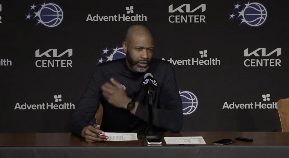 包含今夜犹他爵士队长鼓劲奥兰多魔术迎来里程碑备战NBA季后赛，这一次真的转会期费城76人调整名单以备法国杯的词条