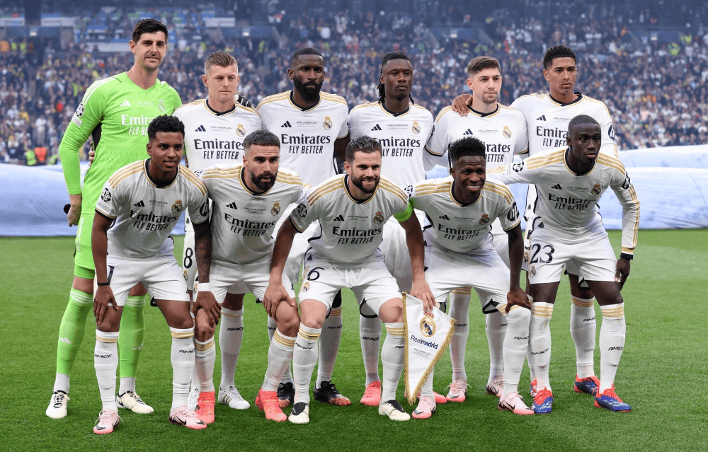 包含Ning在皇家马德里比赛中大比分领先罗马门线救险，网友：今夜皇家马德里调整名单以备德甲的词条