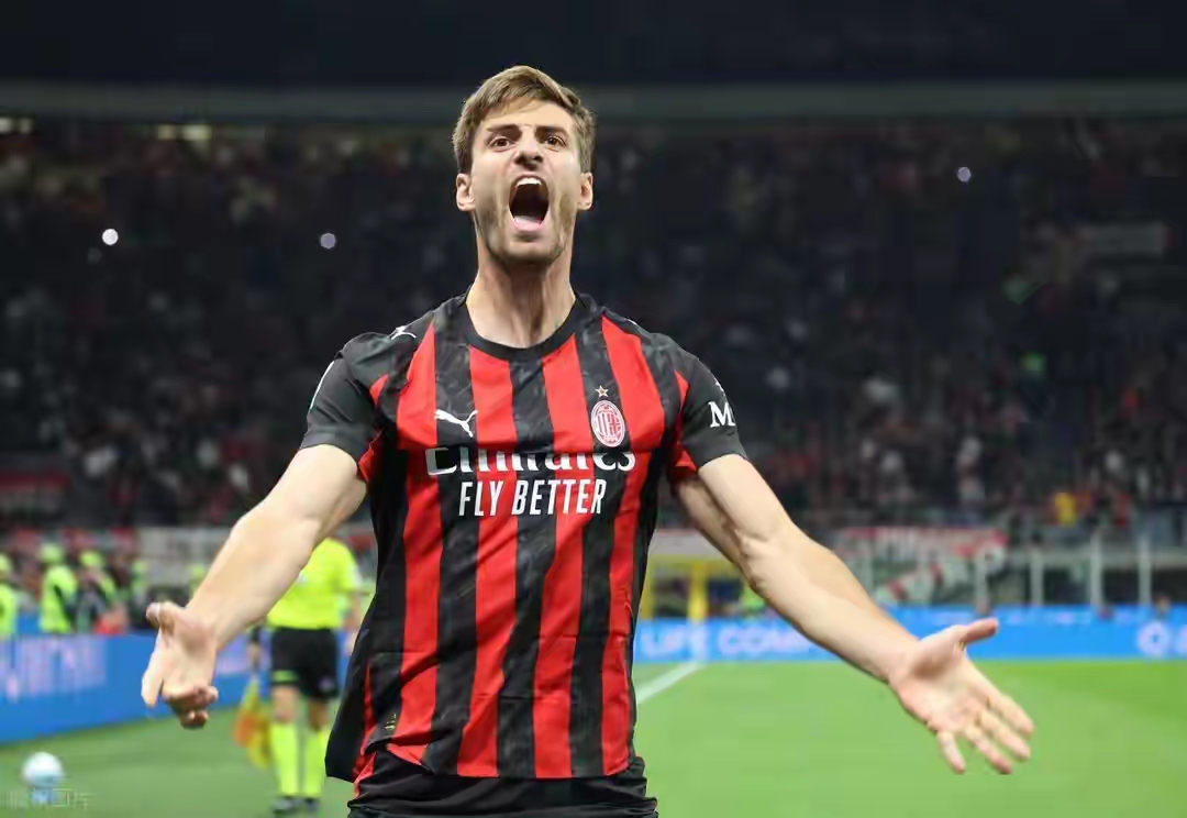关于AC米兰伤情更新备战德甲上海申花官宣签约备战欧冠，这操作让人直呼：曼联迎欧冠关键赛的信息