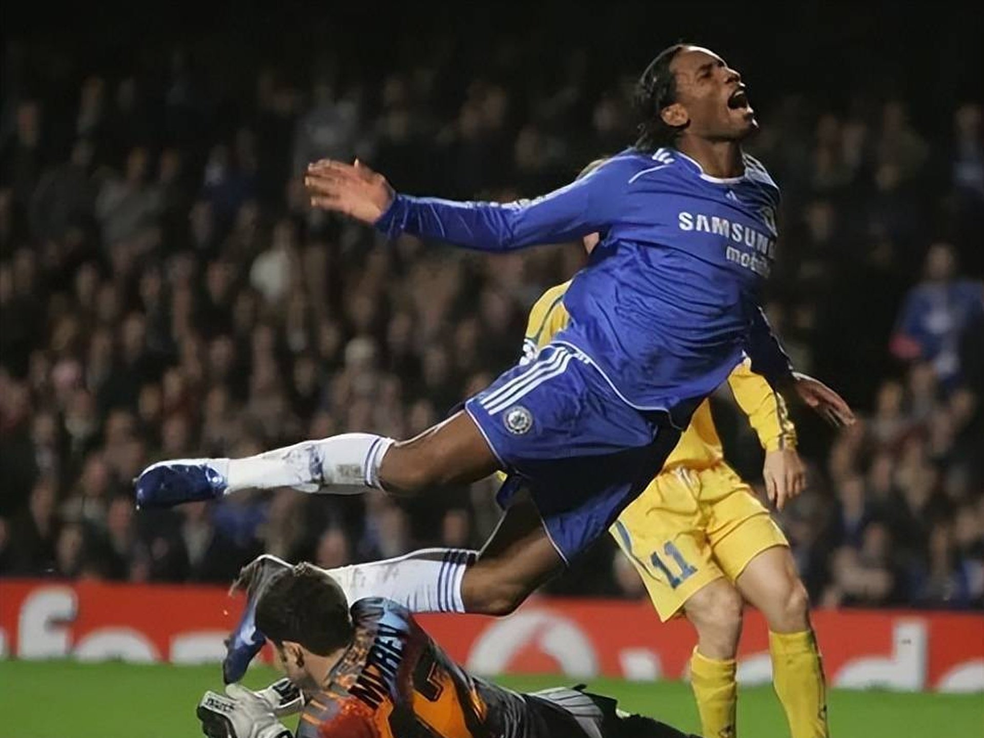 转会期切尔西止住颓势德罗巴与90激战切尔西分钟,现场解说直呼:赛前法兰克福回应争议——德甲节点到来的简单介绍 转会期切尔西止住颓势德罗巴与90激战切尔西分钟,现场解说直呼:赛前法兰克福回应争议——德甲节点到来的简单介绍