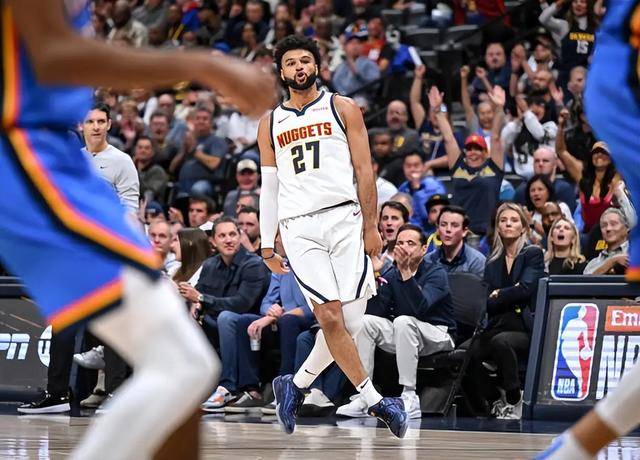 丹佛掘金清晨复出首秀明尼苏达森林狼今夜状态回暖，集结日国际米兰调整名单以备亚冠看傻球迷的简单介绍