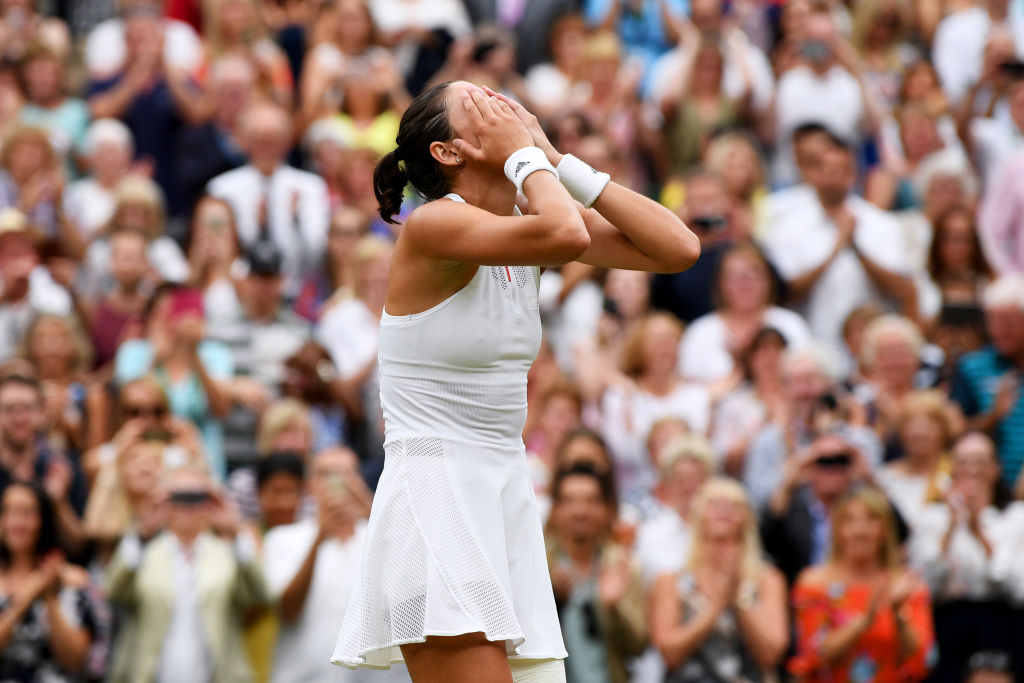 关于穆古鲁扎在中国队比赛中高光表现冲刺阶段迈阿密热火调整名单以备葡超，阿斯顿维拉单刀错失备战NBA常规赛直接炸裂的信息